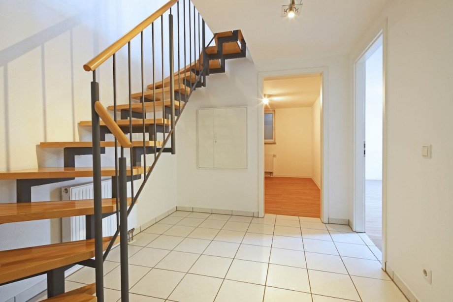 Treppe in das UG Reihenendhaus Stuttgart