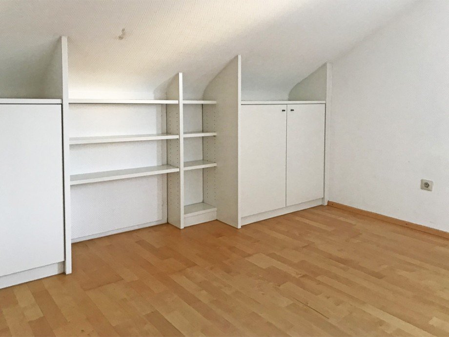 weiteres von 3 Zimmern im DG Reihenendhaus Ostfildern