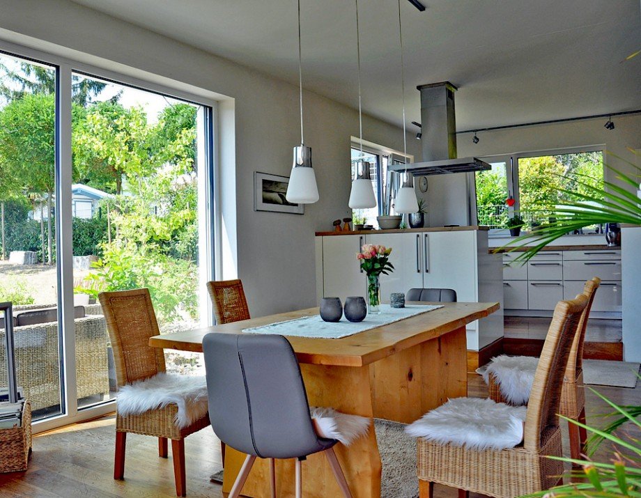 EG-Essbereich mit K�che Einfamilienhaus Ober-M�rlen