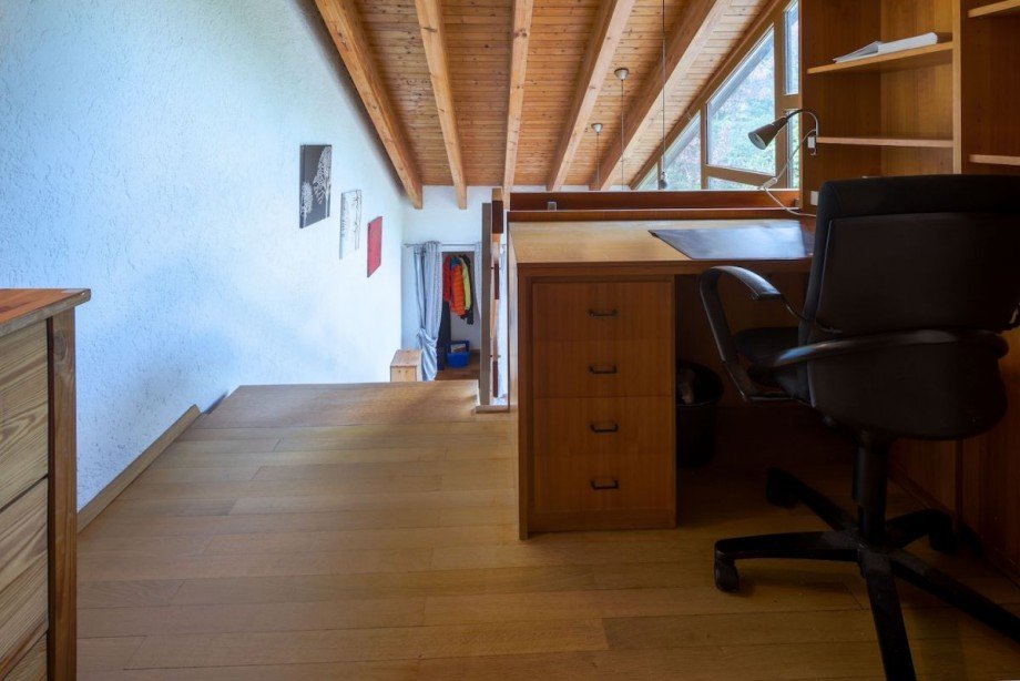 kleiner Arbeitsplatz im DG Doppelhaush�lfte B�blingen