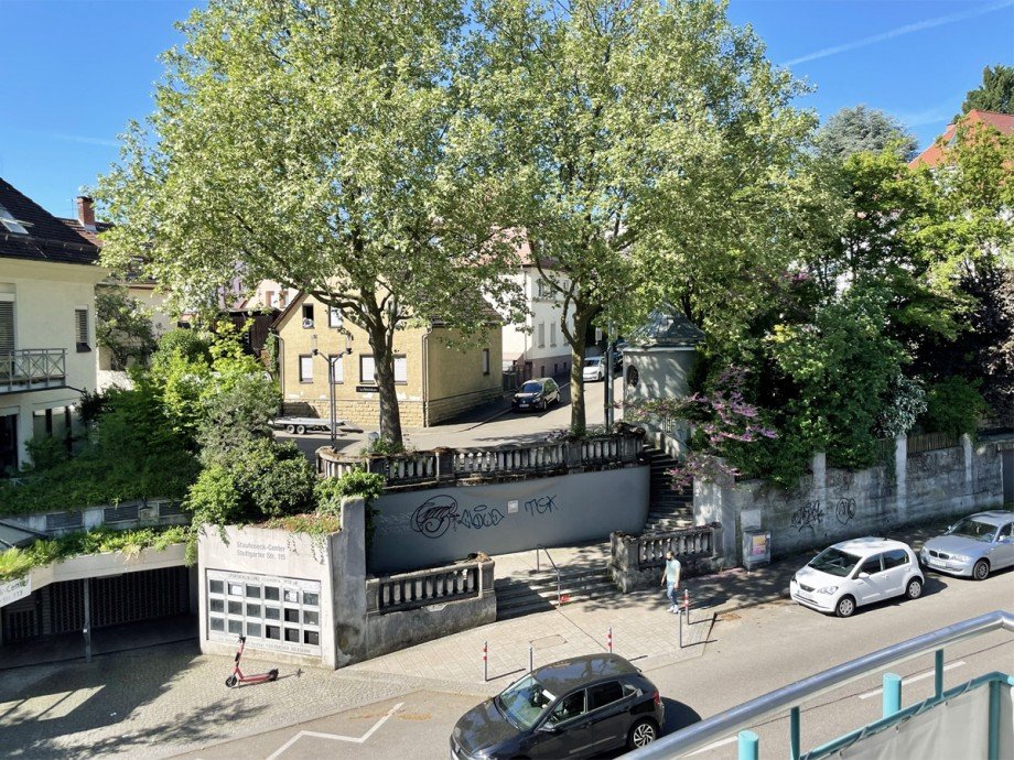 Blick vom Balkon Dachgeschosswohnung Stuttgart