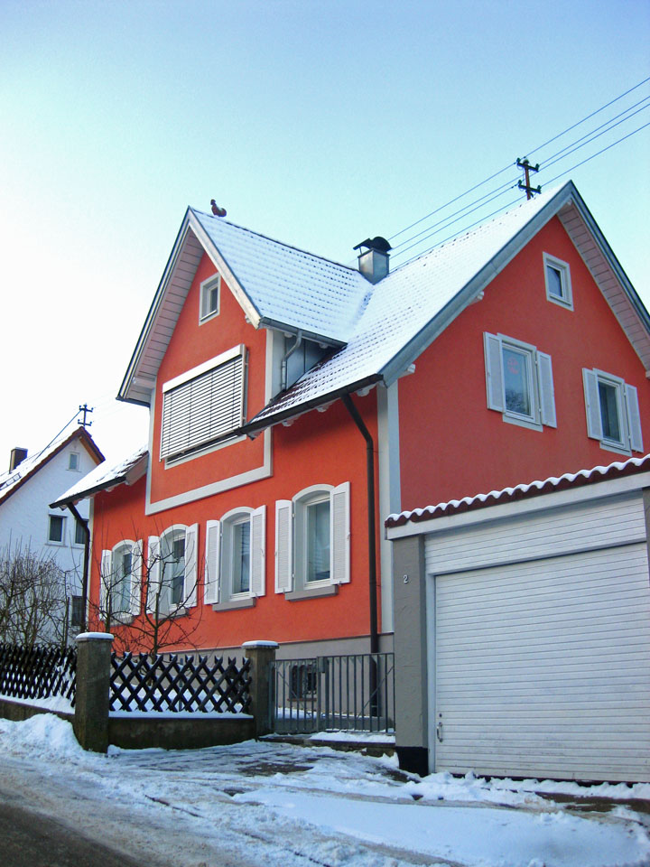 Hausansicht Winter Mehrfamilienhaus Heubach