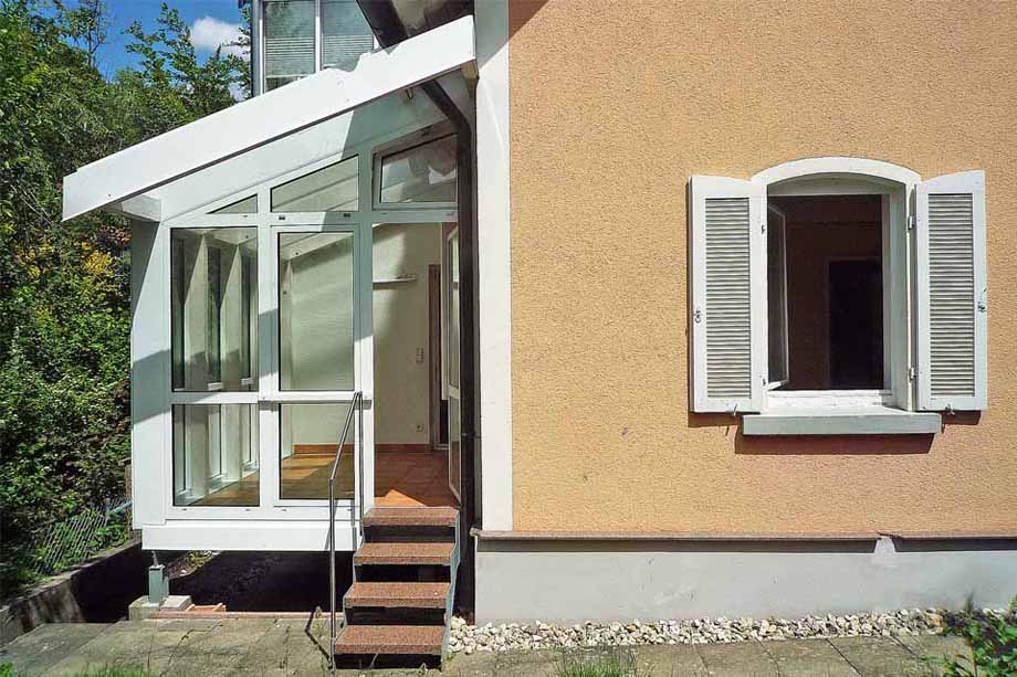 Ansicht Wintergarten von S�dseite Mehrfamilienhaus Heubach