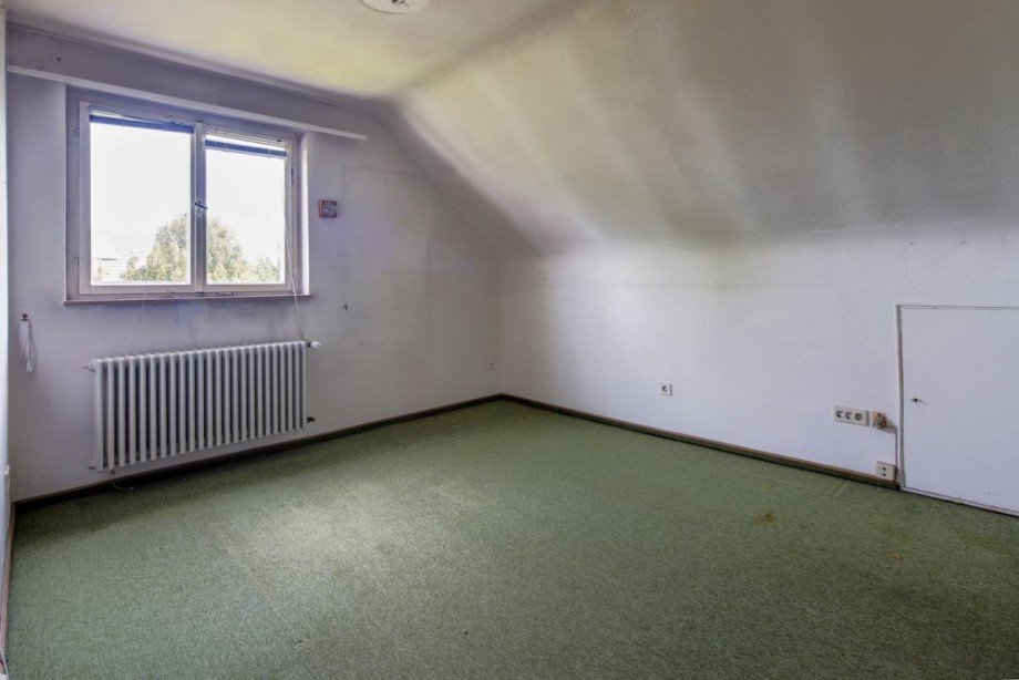 Schlafzimmer 4 im DG Einfamilienhaus Stuttgart