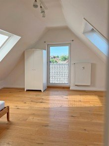 Kinderzimmer 02-DG Neuwertige, energieeffiziente Maisonette-Wohnung in M�hringens M�rchensiedlung
