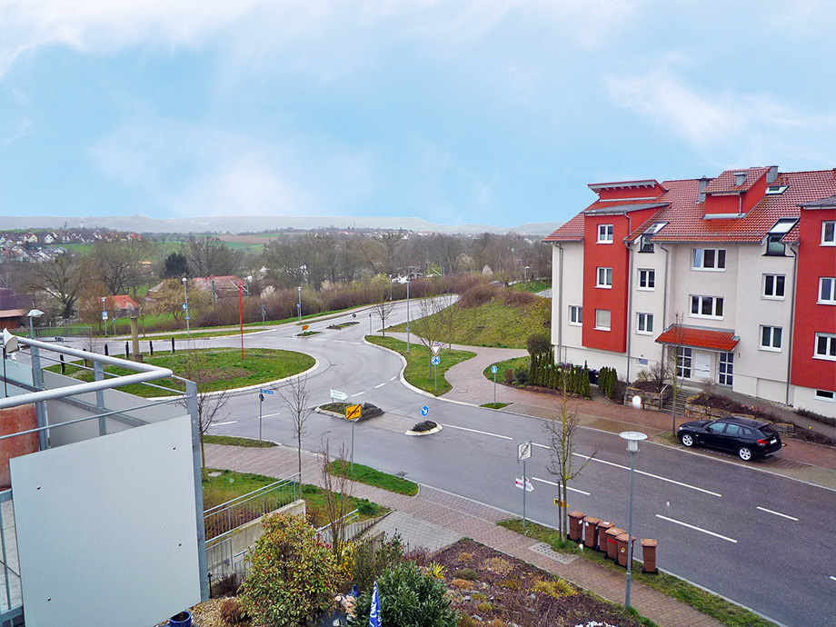Aussicht vom Balkon Dachgeschosswohnung �hringen