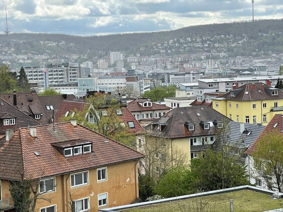 Blick Mehrfamilienhaus Stuttgart