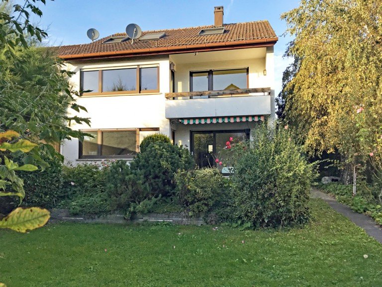 Hausansicht S�den Ostfildern Reihenendhaus Reiheneckhaus mit viel Platz, einem gro�en Garten und in ausgezeichneter Lage