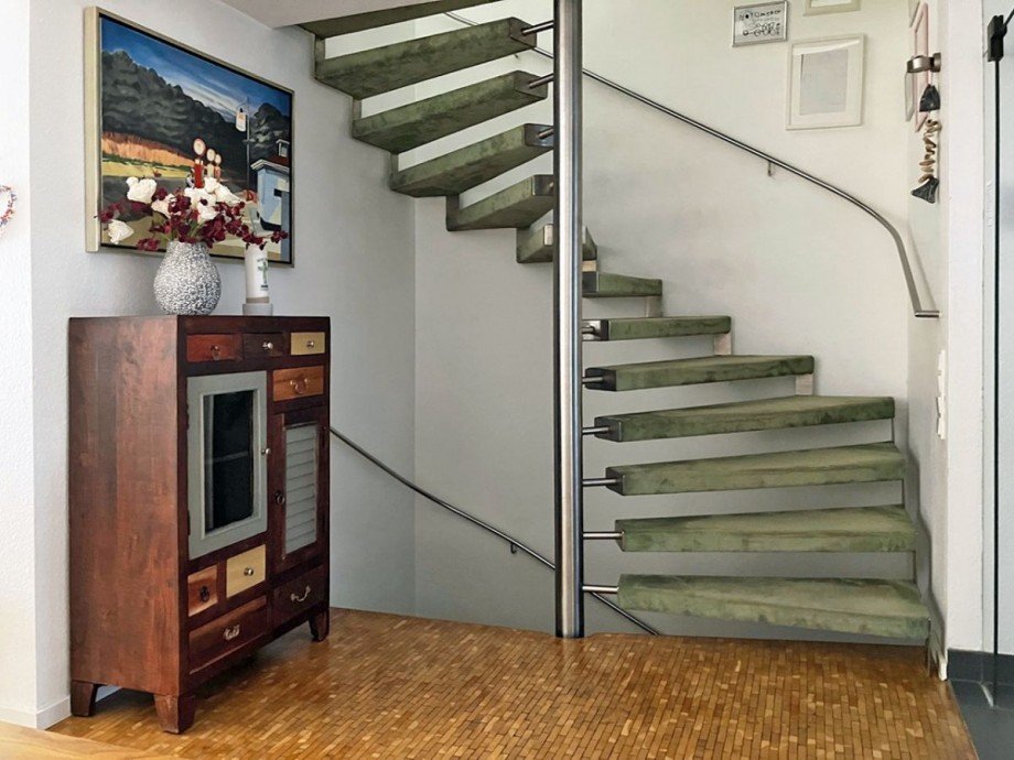 Treppenaufgang EG Reihenmittelhaus Stuttgart