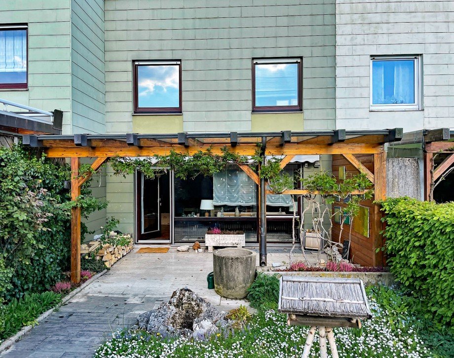 Hausansicht Westen Reihenmittelhaus Holzgerlingen