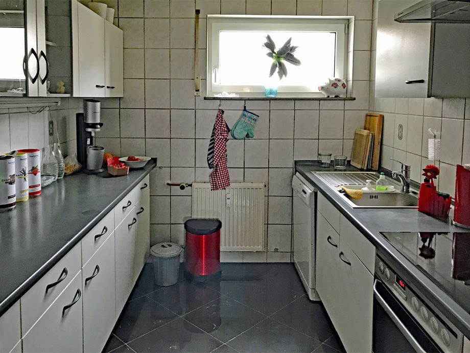 Einbauk�che mit Markenger�ten Etagenwohnung Weil im Sch�nbuch
