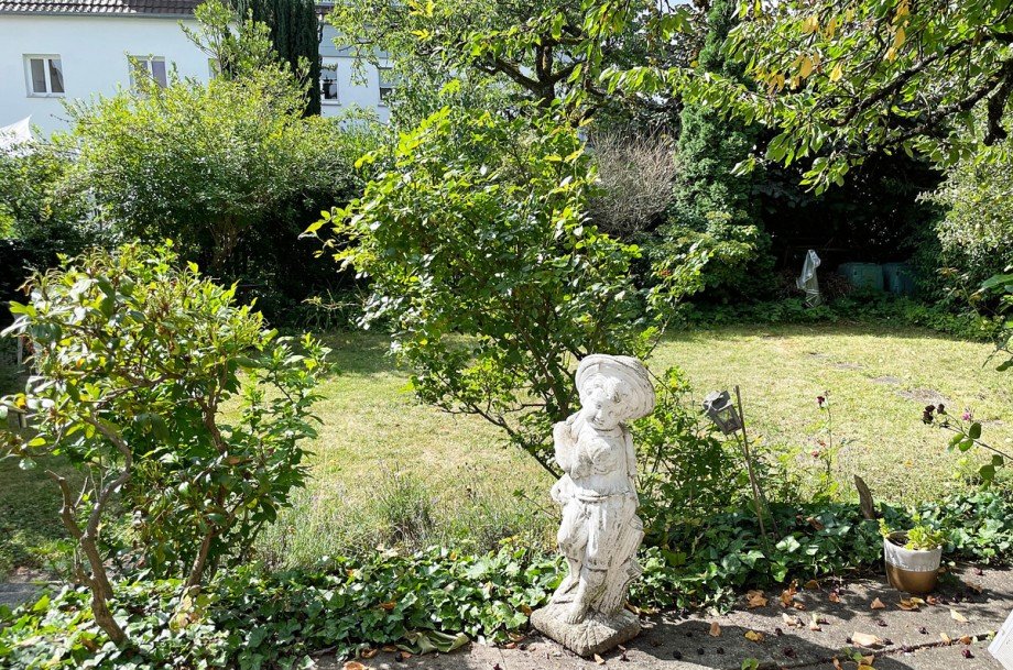 Blick in den Garten Mehrfamilienhaus Stuttgart