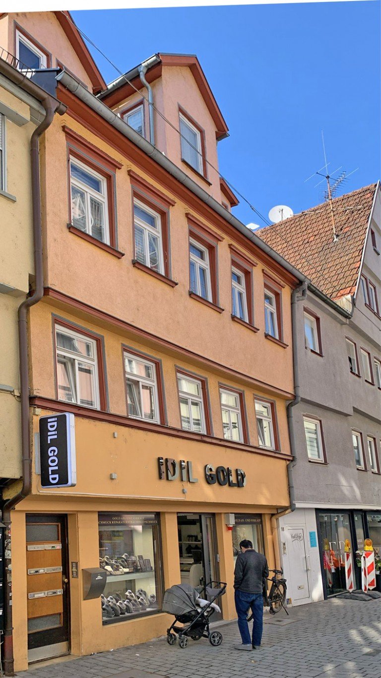 Hausansicht Esslingen Haus Im Herzen von Esslingen - Wohn- und Gesch�ftshaus in der Fu�g�ngerzone