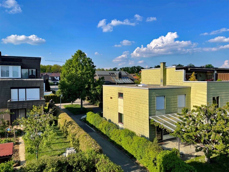 Aussicht von der Dachterrasse Holzgerlingen Reihenmittelhaus Gefragte Lage in Holzgerlingen - Reihenhaus mit Dachterrasse und viel Platz f�r die ganze Familie