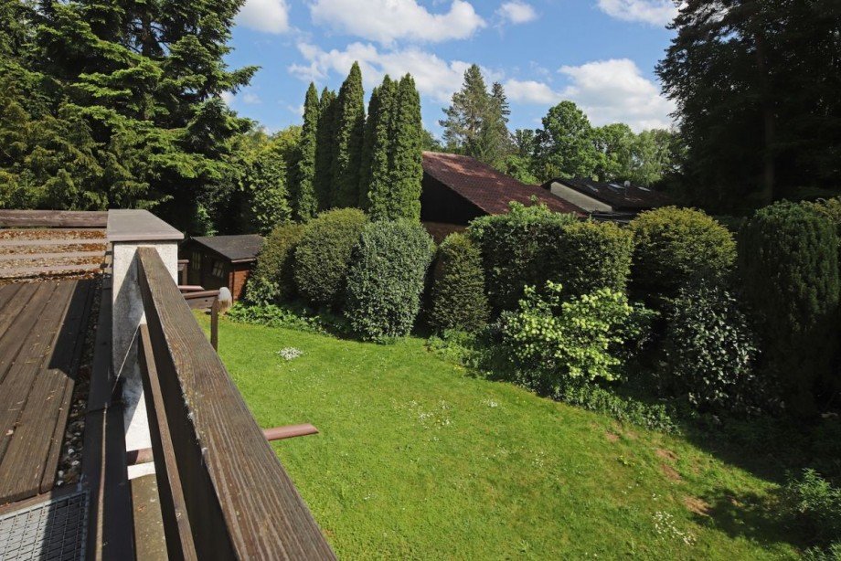 Blick vom Balkon Doppelhaush�lfte B�blingen