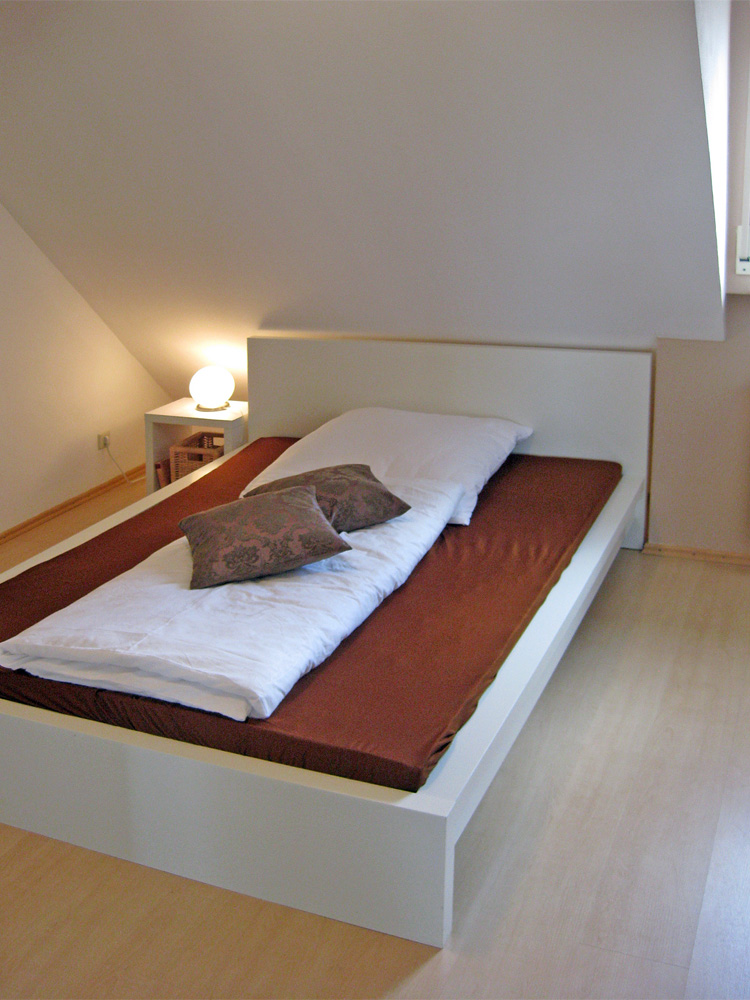 Schlafzimmer OG Maisonettewohnung Neuhausen