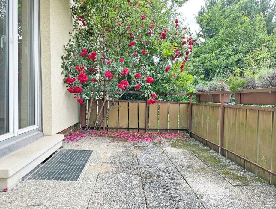 Balkon EG Mehrfamilienhaus Filderstadt