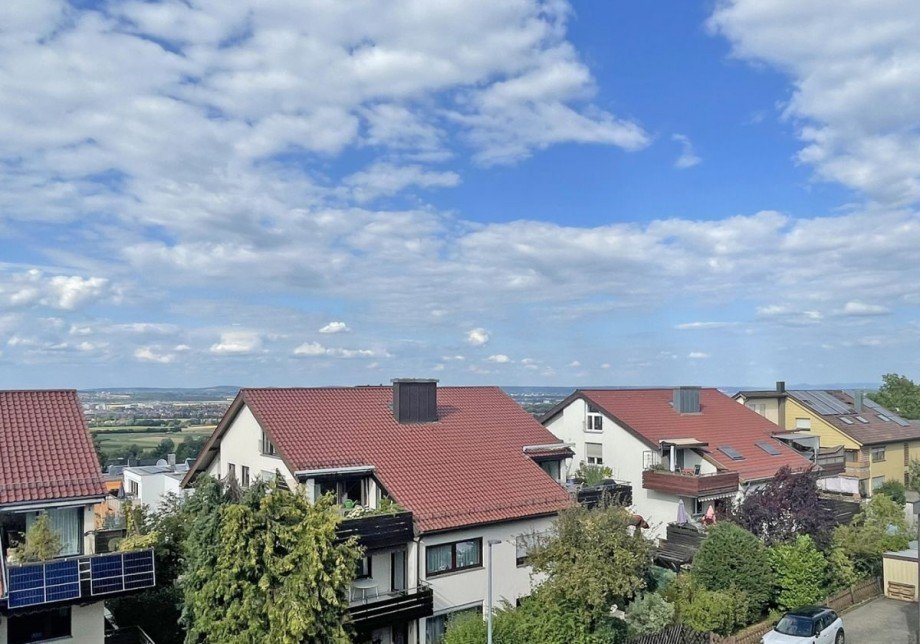 Blick vom Balkon im DG Maisonettewohnung Filderstadt