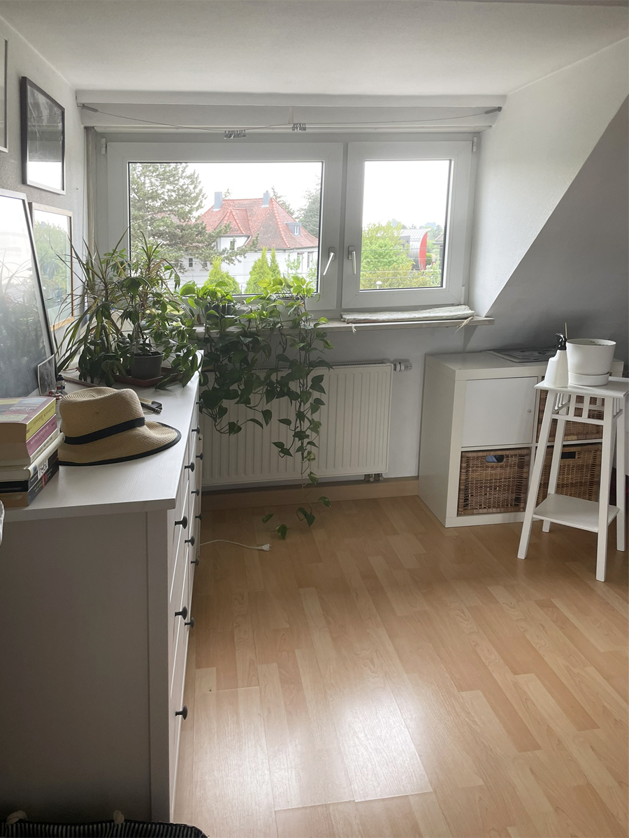 Ausschnitt Zimmer DG Mehrfamilienhaus Stuttgart