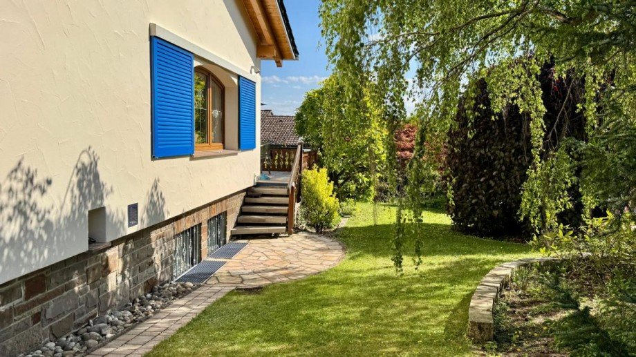 Garten Westseite Einfamilienhaus Alth�tte