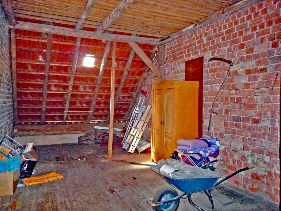 B�hnenzimmer im OG Einfamilienhaus Ingersheim