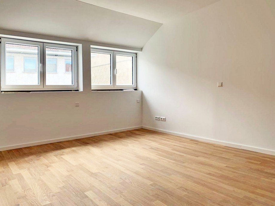 Schlafzimmer-Arbeitszimmer Dachgeschosswohnung Heilbronn