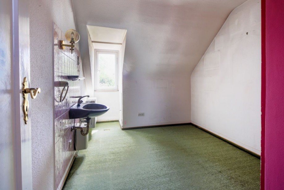 Schlafzimmer 5 im DG Einfamilienhaus Stuttgart
