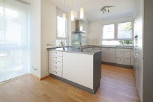 offene Einbauk�che Neuwertiges Reiheneckhaus - Wohnen mit Komfort  in gefragter Lage Plieningens