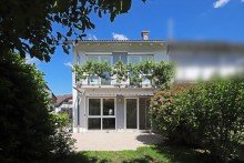 Hausansicht S�d Neuwertiges Reiheneckhaus - Wohnen mit Komfort  in gefragter Lage Plieningens