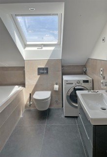 Tageslichtbad Kinder DG Tolle Aussicht(en) - Neuwertige XXL-Wohnung in unmittelbarer N�he des H�henparks Killesberg