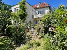 Hausansicht vom Garten Charmantes 30er Jahre Haus mit sch�nem Garten in der begehrten Parksiedlung von S-M�hringen
