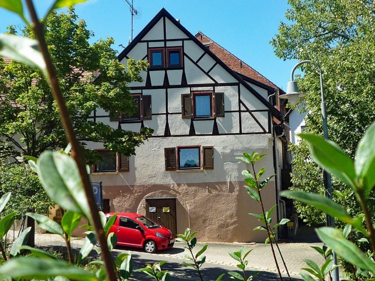 Hausansicht Ingersheim Einfamilienhaus Fachwerkhaus in zentraler Lage