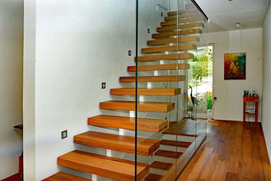 Treppe in das OG Einfamilienhaus Ober-M�rlen