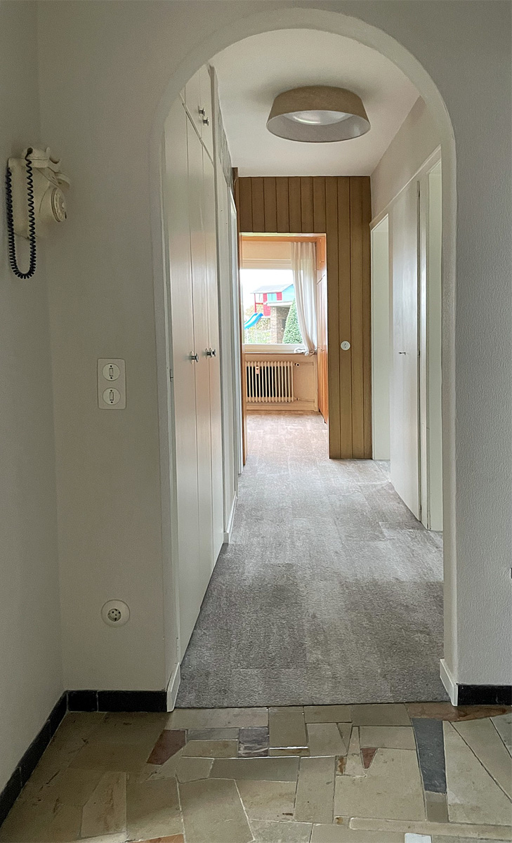 Flurbereich mit Einbauschr�nken Etagenwohnung Remseck