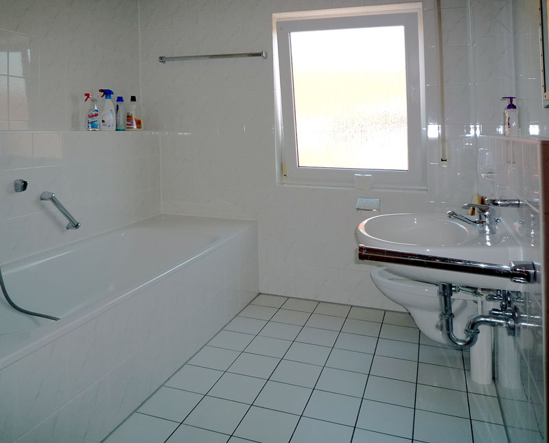 Tageslichtbad Dachgeschosswohnung Korntal-M�nchingen