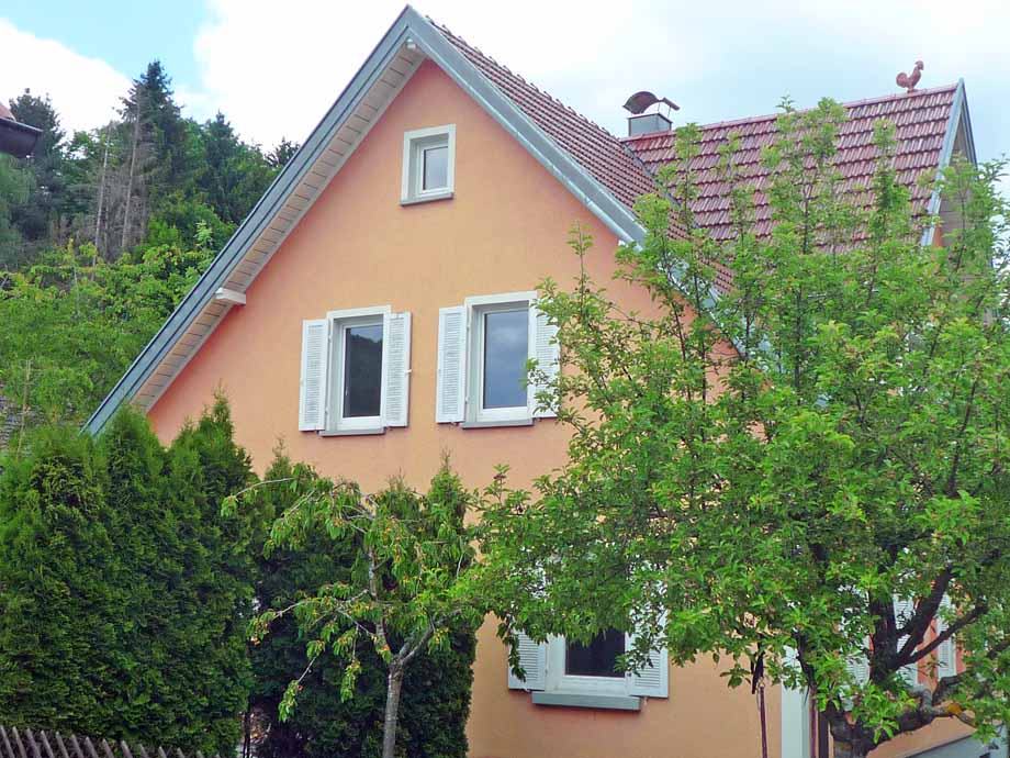 Hausansicht S�den Mehrfamilienhaus Heubach