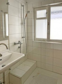 Bad OG Charmantes Dreifamilienhaus in Sonnenberg -Top Lage mit S�dausrichtung