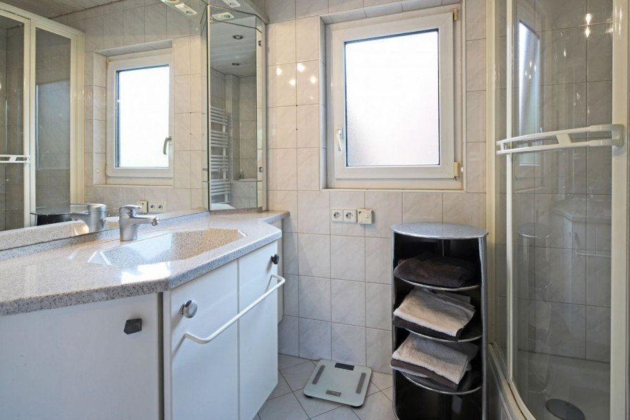 Tageslichtbad im DG Doppelhaush�lfte B�blingen