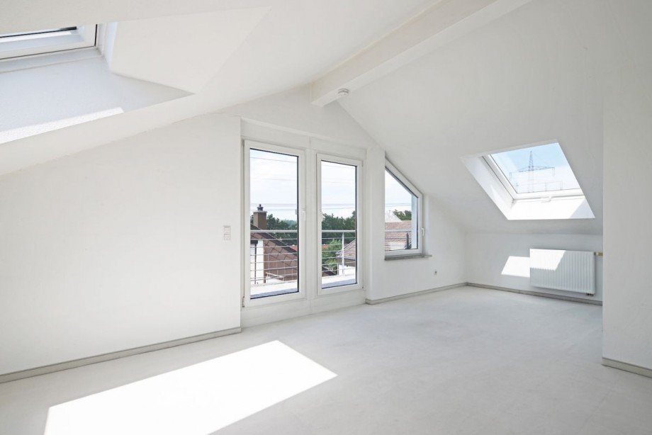 Dachzimmer DG Reihenendhaus Stuttgart
