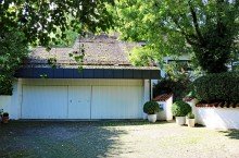 Doppelgarage Gro�z�giges Anwesen mit Einliegerwohnung und parkartigem Garten