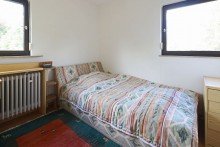 Schlafzimmer 3 Ihr neues Zuhause - Doppelhaush�lfte in ruhiger, begehrter Lage mit gro�em Garten