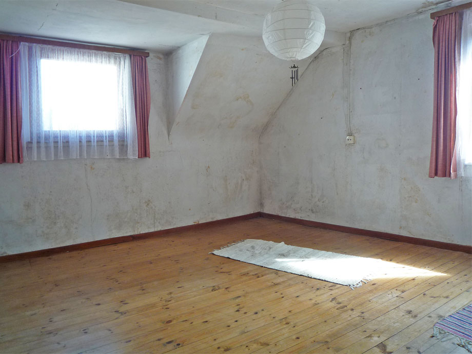 Zimmer 2 OG Einfamilienhaus Ingersheim